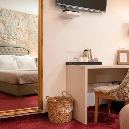 Agava Lux Rooms&pool Pensionat Split