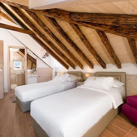 Pensionat Agava Lux Rooms&pool