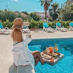Agava Lux Rooms&pool Split
