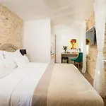 Agava Lux Rooms&pool 4*