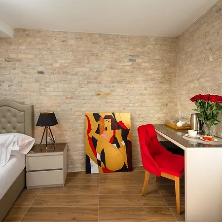 Agava Lux Rooms&pool 4* 斯普利特