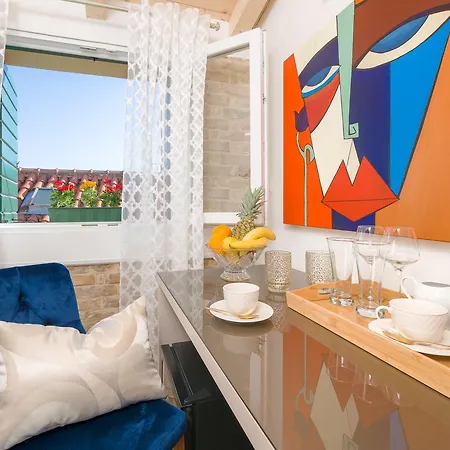 招待所 Agava Lux Rooms&pool 斯普利特